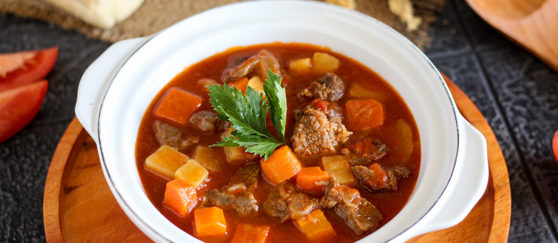 Goulash com cerveja na panela de pressão