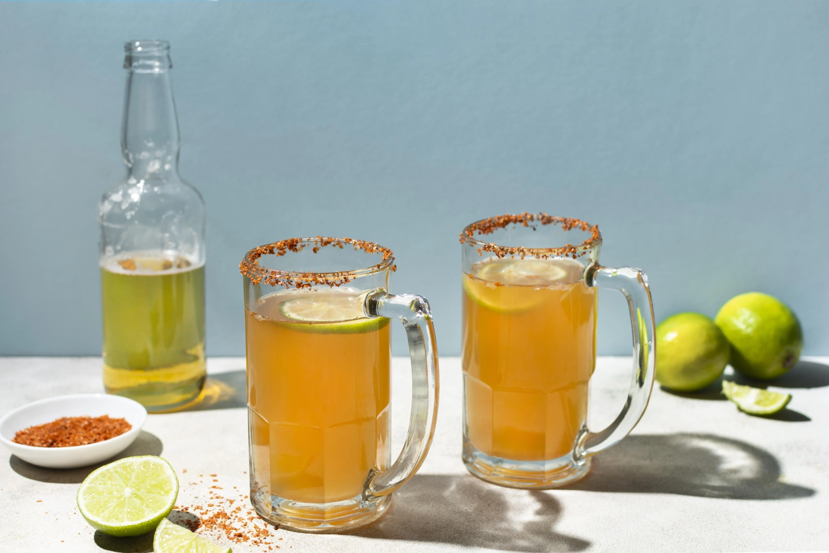 Drinks com cerveja: aproveite o verão com combinações únicas